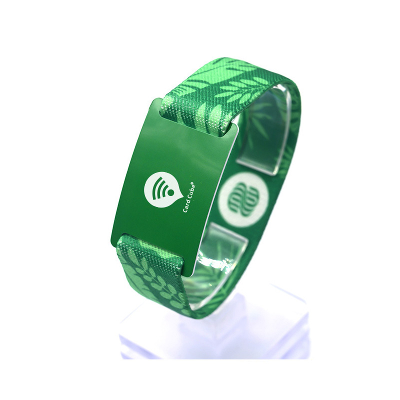 RFID硅膠腕帶NFC國產IC腕帶硅膠手環廠家2