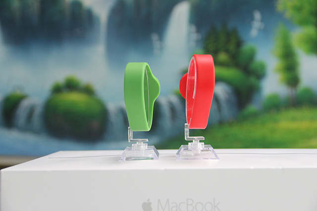 考勤卡選擇感應式IC卡有什么優勢？