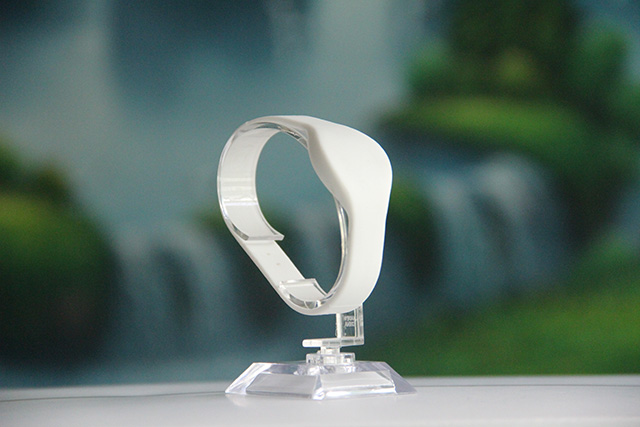 使用織嘜腕帶內置RFID電子芯片自動化數據中心環境監測