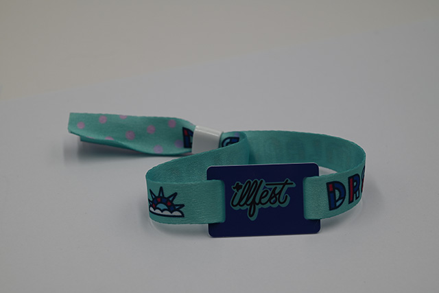 電子標(biāo)簽的原理以及它在市場(chǎng)上的運(yùn)用